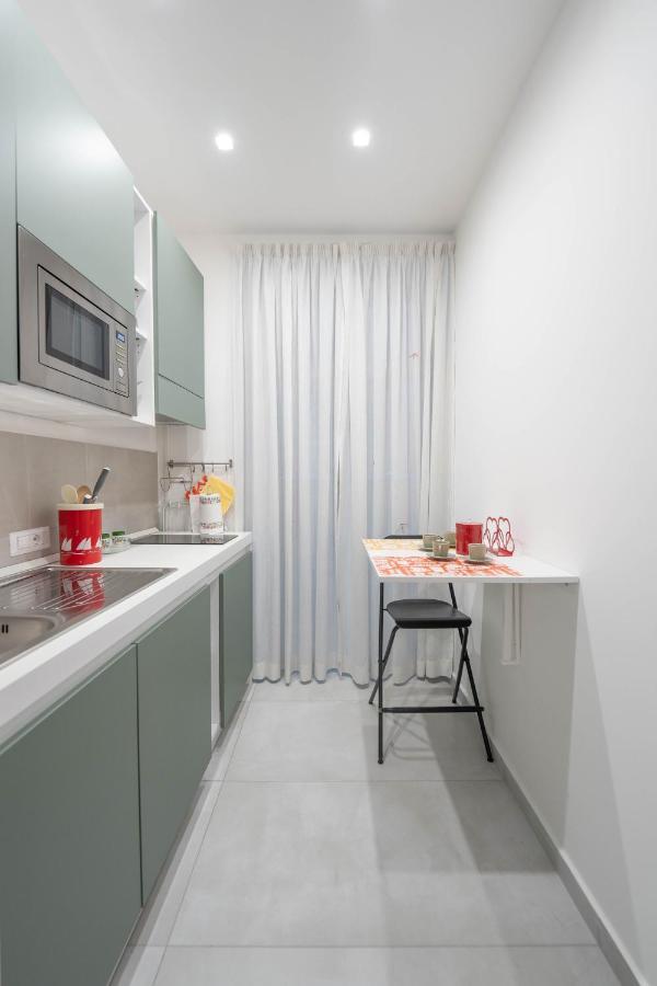 Apartamento Vico Amico By Dimorra Nápoles Exterior foto