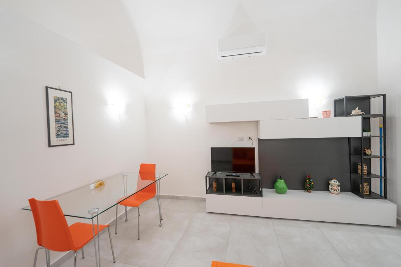 Apartamento Vico Amico By Dimorra Nápoles Exterior foto